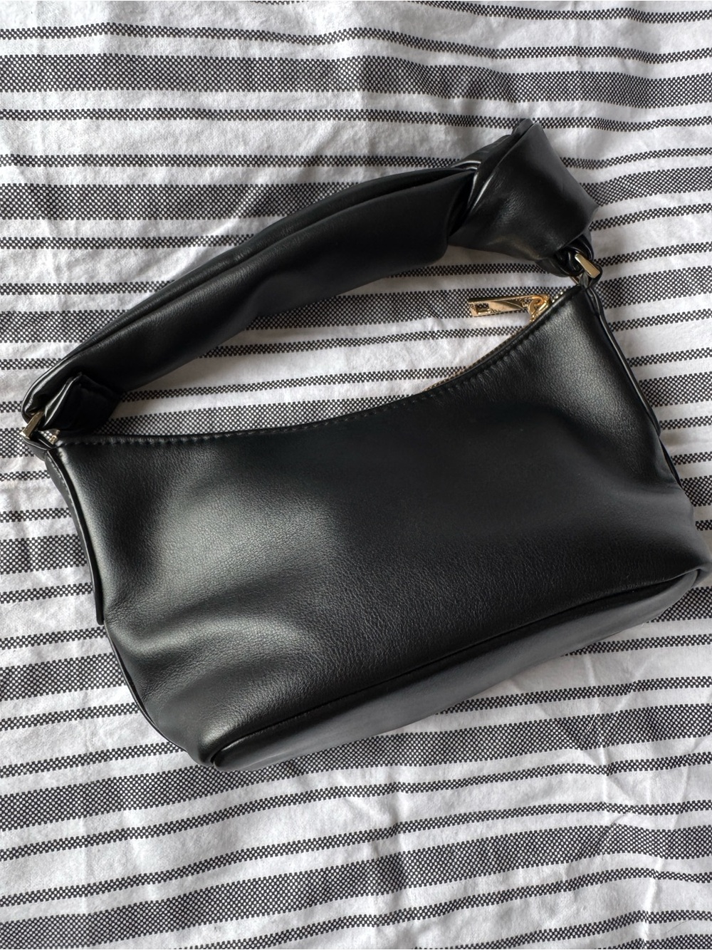 Knot Strap Black Shoulder Bag